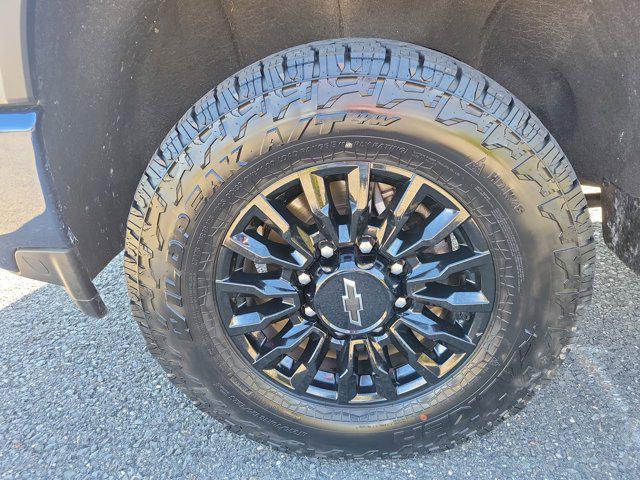 Photo of 2023 Northsky Blue Metallic Chevrolet Silverado 2500