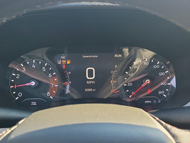 Photo of 2024 Diamond Black Crystal Pearlcoat Jeep Compass