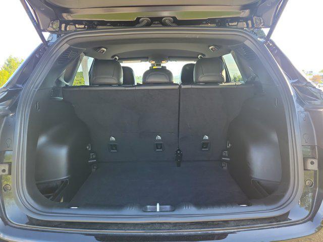 Photo of 2024 Diamond Black Crystal Pearlcoat Jeep Compass