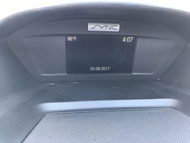 Photo of 2017 White Ford Escape