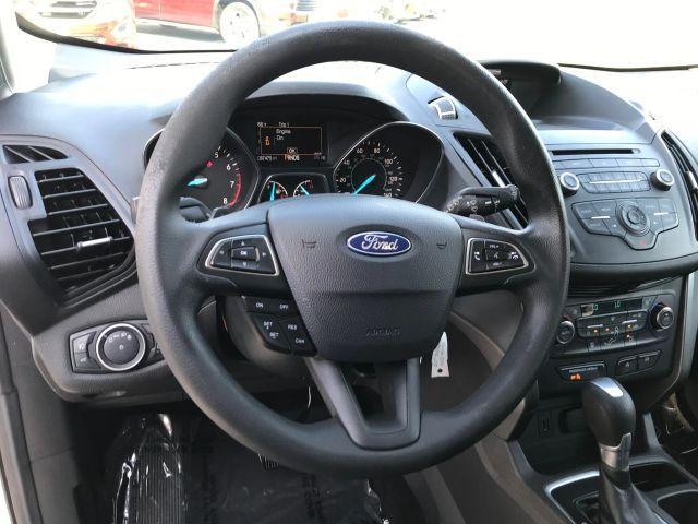 Photo of 2017 White Ford Escape