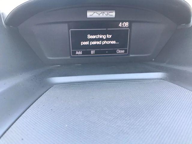Photo of 2017 White Ford Escape