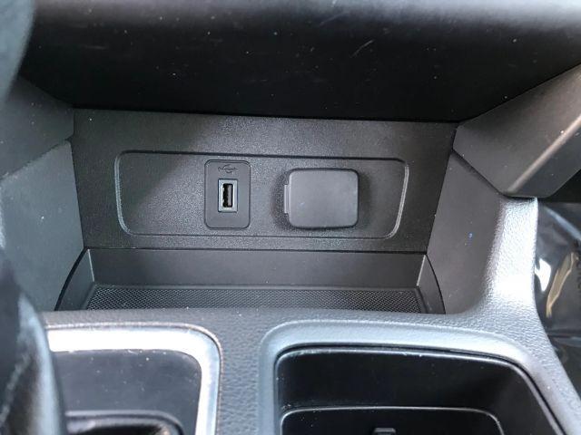 Photo of 2017 White Ford Escape