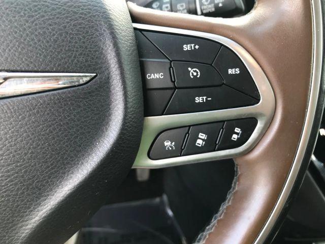 Photo of 2018 Burgundy Chrysler Pacifica