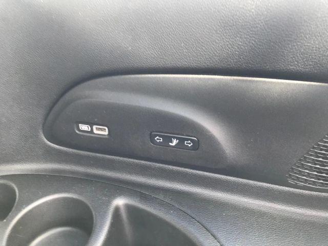 Photo of 2018 Burgundy Chrysler Pacifica