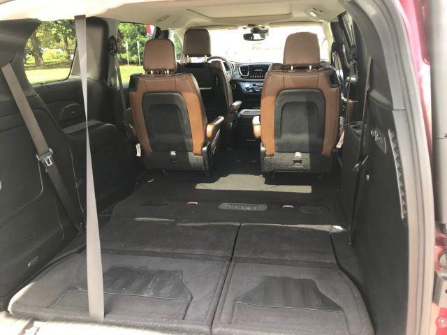 Photo of 2018 Burgundy Chrysler Pacifica