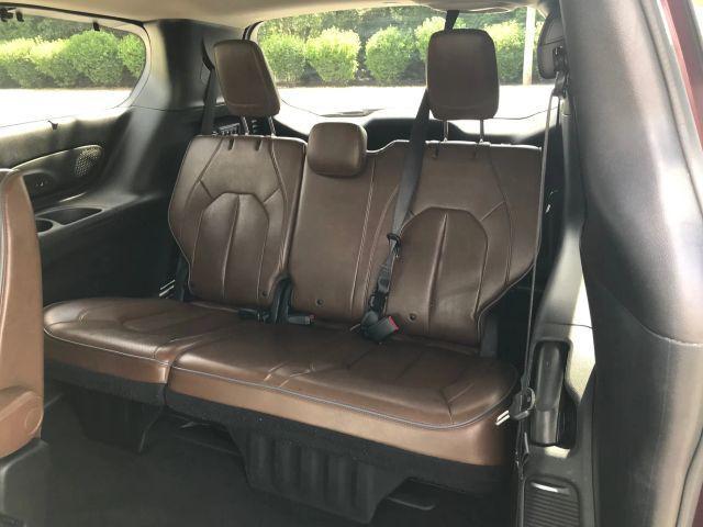 Photo of 2018 Burgundy Chrysler Pacifica