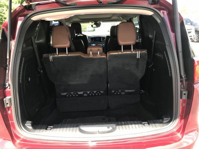 Photo of 2018 Burgundy Chrysler Pacifica