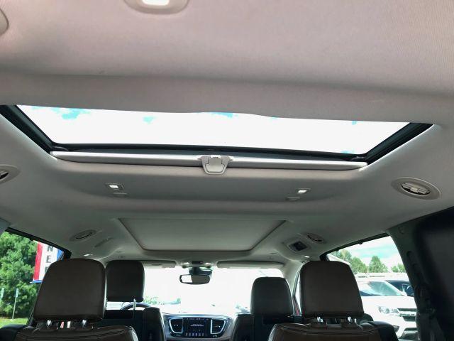 Photo of 2018 Burgundy Chrysler Pacifica