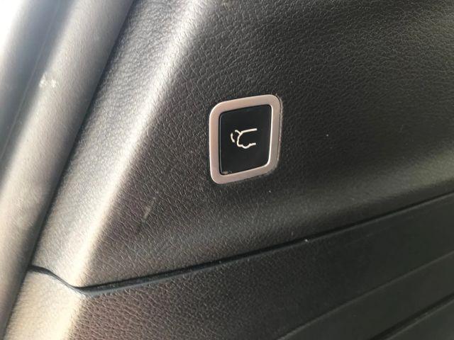 Photo of 2018 Burgundy Chrysler Pacifica