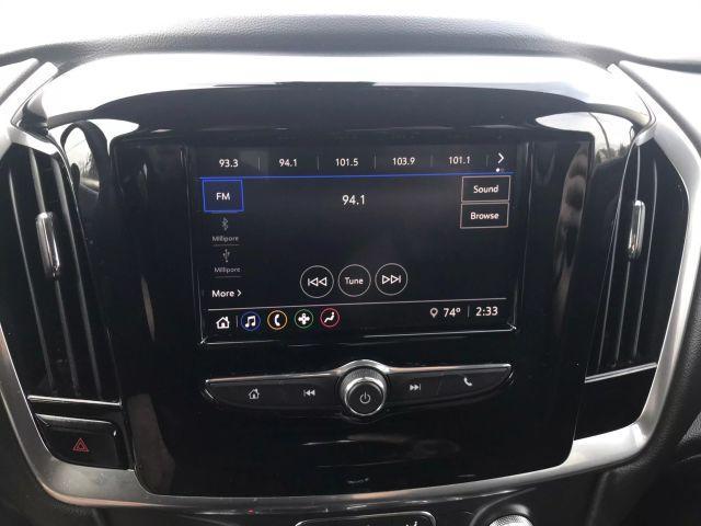 Photo of 2021 Silver Chevrolet Traverse