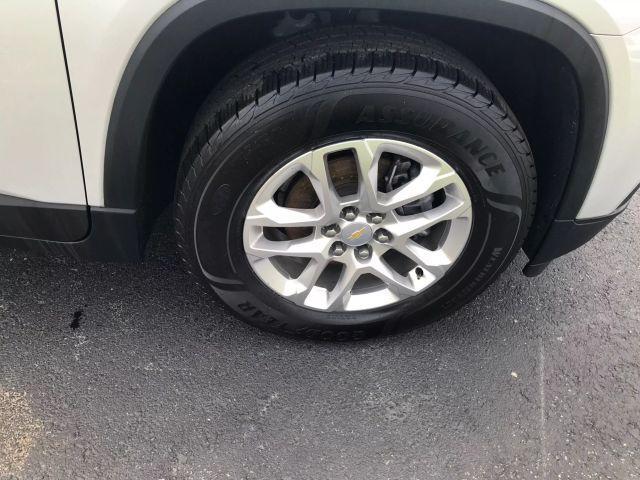Photo of 2021 Silver Chevrolet Traverse