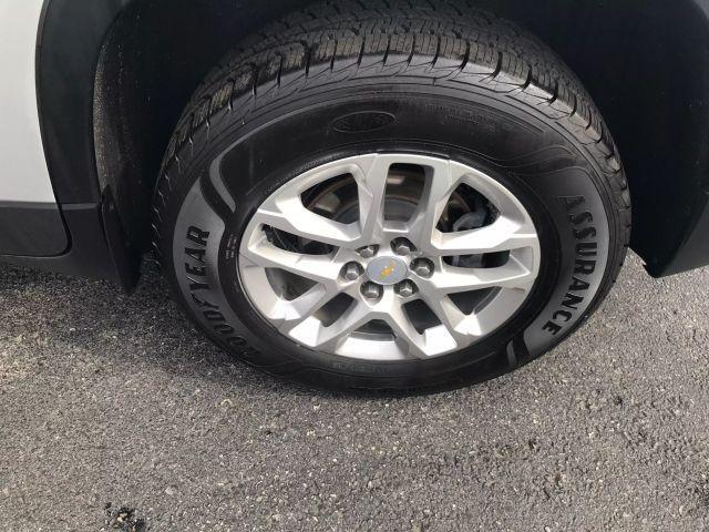 Photo of 2021 Silver Chevrolet Traverse