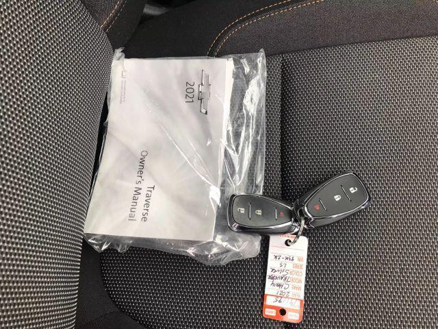 Photo of 2021 Silver Chevrolet Traverse