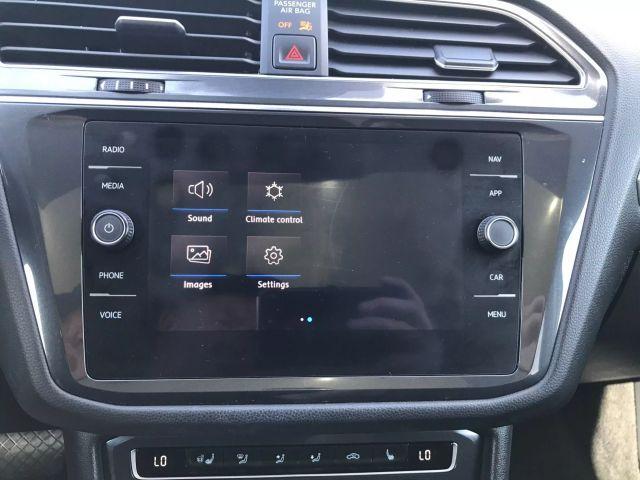 Photo of 2020 Platinum Gray Metallic Volkswagen Tiguan
