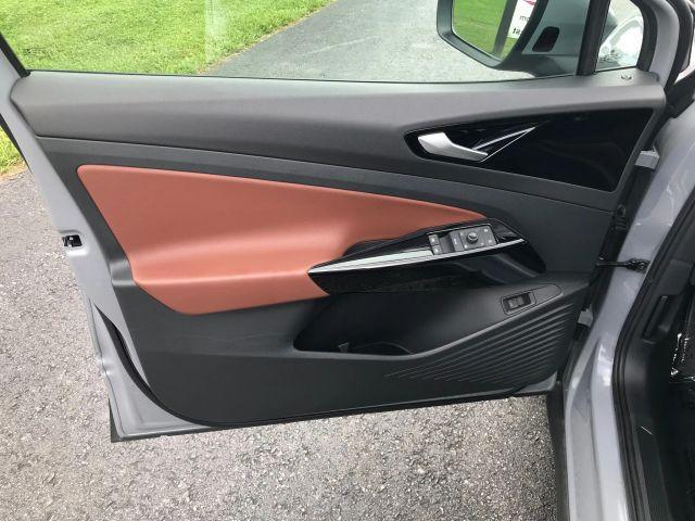 Photo of 2021 Moonstone Gray Volkswagen ID.4