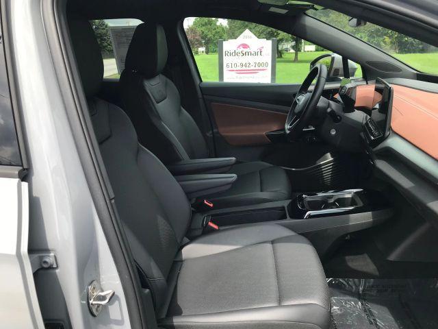 Photo of 2021 Moonstone Gray Volkswagen ID.4