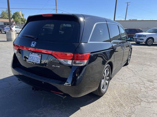 Photo of 2016 Crystal Black Pearl Honda Odyssey