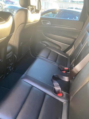 Photo of 2021 Granite Crystal Metallic Clearcoat Jeep Grand Cherokee