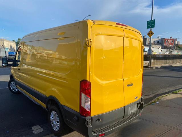 Photo of 2015 Lunar Sky Metallic Ford Transit-250
