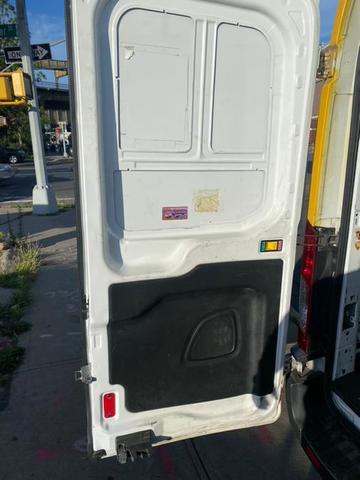 Photo of 2015 Lunar Sky Metallic Ford Transit-250