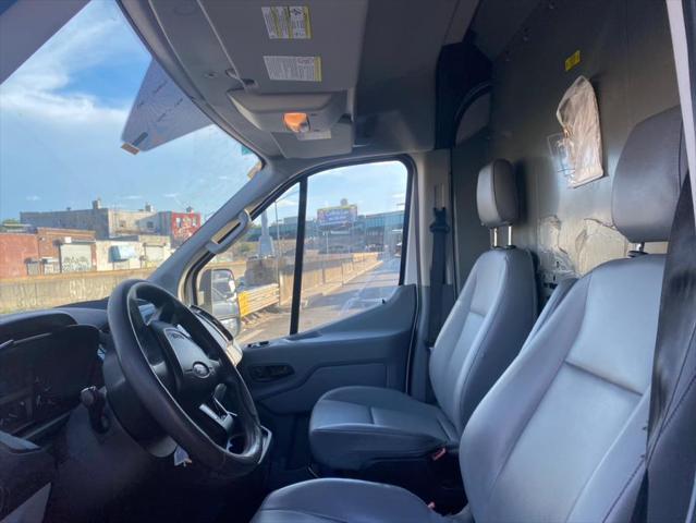 Photo of 2015 Lunar Sky Metallic Ford Transit-250