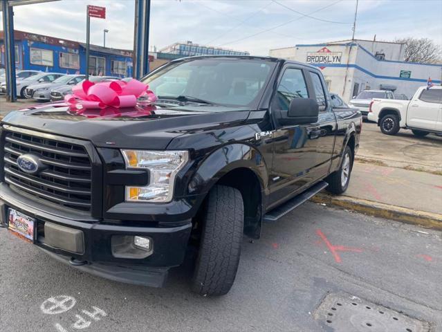 Photo of 2017 Bronze Fire Metallic Ford F-150