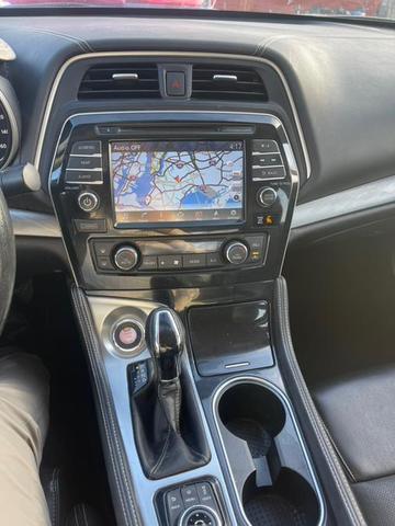 Photo of 2017 Gun Metallic Nissan Maxima
