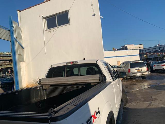 Photo of 2011 Oxford White Ford F-150