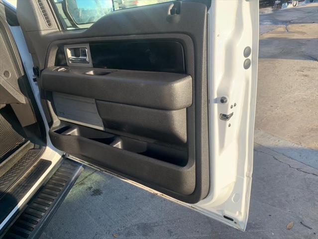 Photo of 2011 Oxford White Ford F-150
