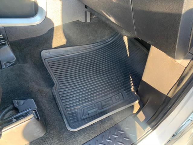 Photo of 2011 Oxford White Ford F-150