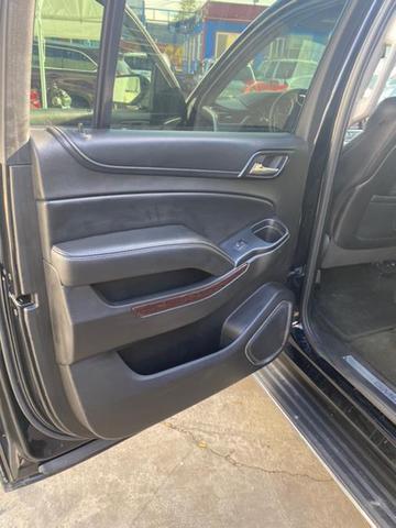 Photo of 2016 Onyx Black GMC Yukon XL
