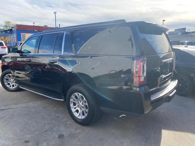 Photo of 2016 Onyx Black GMC Yukon XL