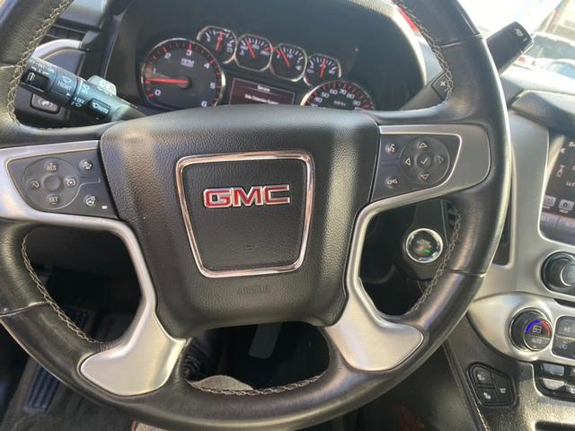 Photo of 2016 Onyx Black GMC Yukon XL