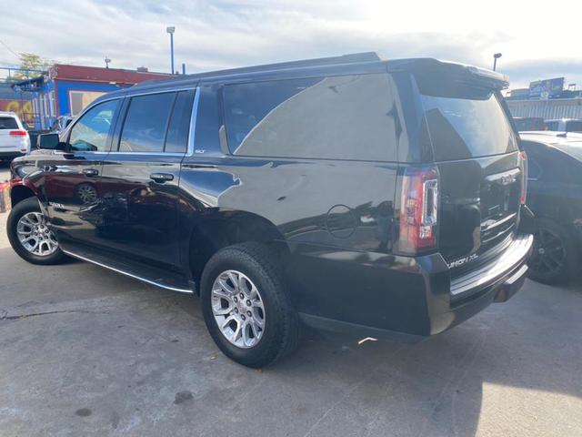 Photo of 2016 Onyx Black GMC Yukon XL
