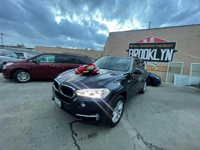 Photo of 2014 Imperial Blue Metallic BMW X5