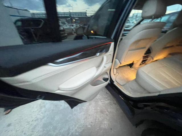 Photo of 2014 Imperial Blue Metallic BMW X5