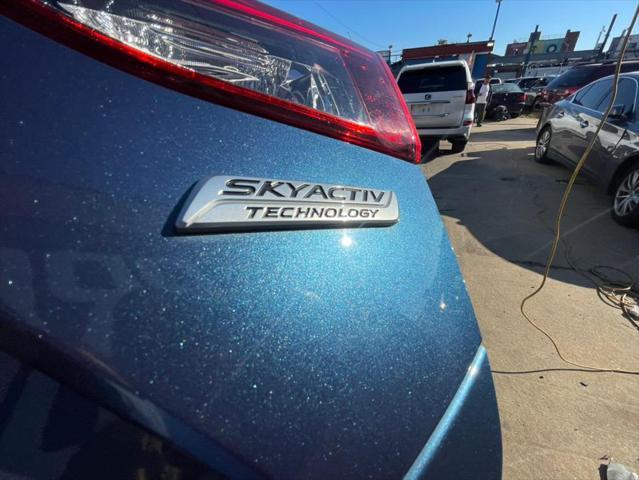 Photo of 2017 Eternal Blue Mica Mazda Mazda3