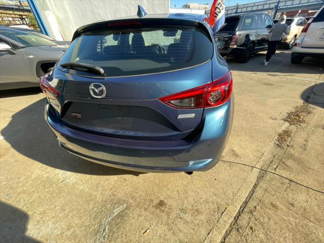 Photo of 2017 Eternal Blue Mica Mazda Mazda3