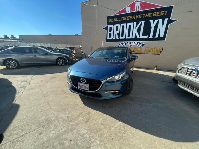 Photo of 2017 Eternal Blue Mica Mazda Mazda3