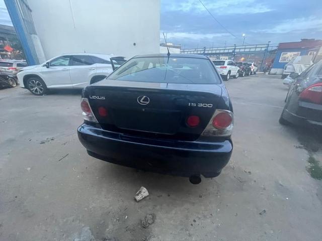 Photo of 2004 Bluestone Metallic Lexus IS 300
