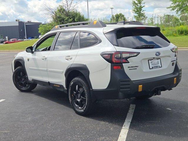 Photo of 2024 Crystal White Pearl Subaru Outback