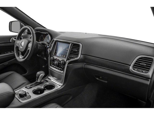 Photo of 2020 Diamond Black Crystal Pearlcoat Jeep Grand Cherokee