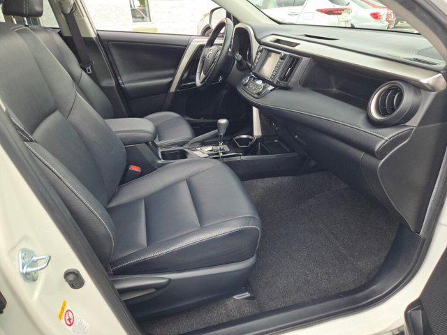 Photo of 2016 Blizzard Pearl Toyota RAV4 Hybrid