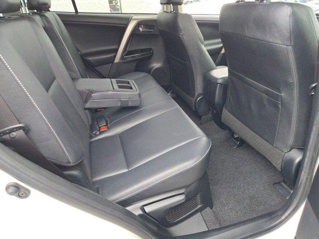 Photo of 2016 Blizzard Pearl Toyota RAV4 Hybrid