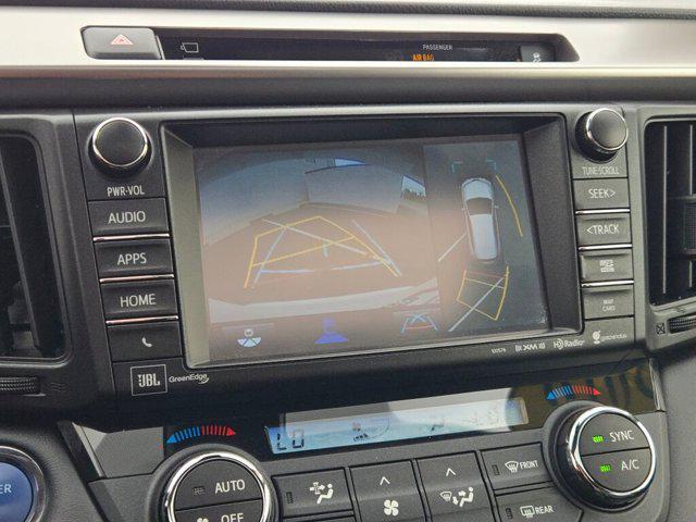 Photo of 2016 Blizzard Pearl Toyota RAV4 Hybrid