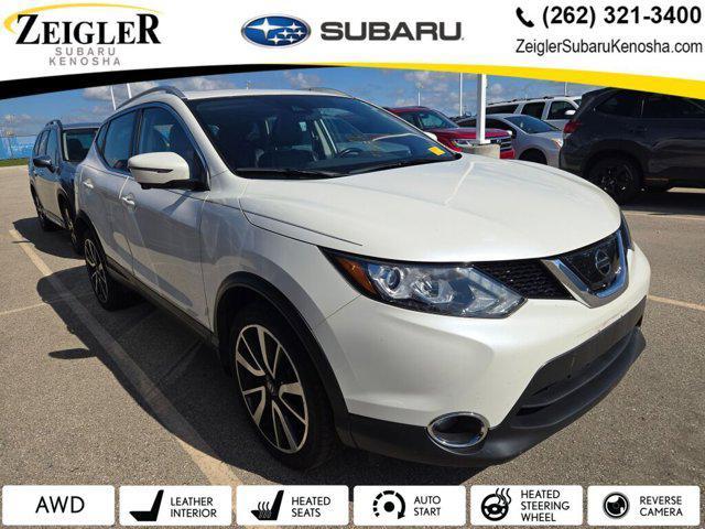 Photo of 2017 Pearl White Nissan Rogue Sport
