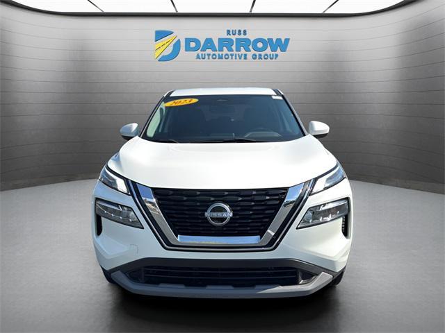 Photo of 2023 Pearl White Tricoat Nissan Rogue