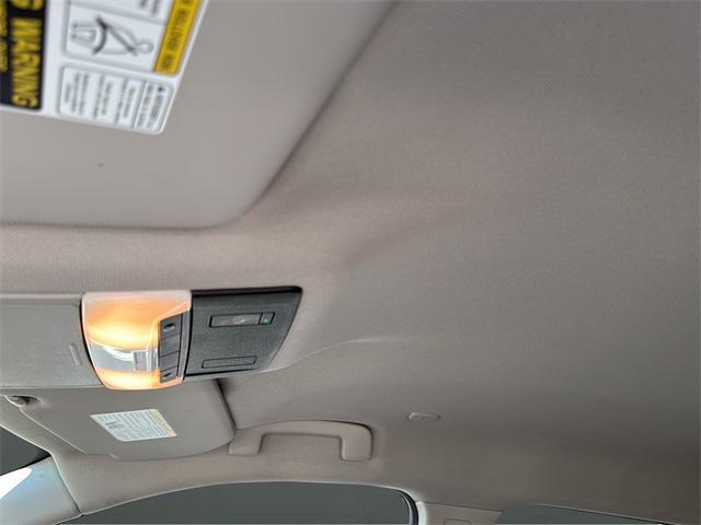 Photo of 2023 Pearl White Tricoat Nissan Rogue