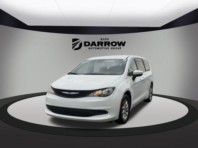 2023 Chrysler Voyager